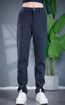 [Pague 2, Leve 3] Calça Feminina Cibele de Veludo com Cintura Alta em Poliéster e Elastano