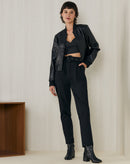 Bota Couro Salto Bloco Baixo Cano Curto com Zíper Essencial - Preto