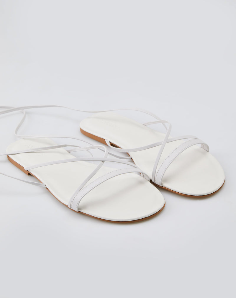 Sandália Rasteira com Amarração Comprida - Off-white