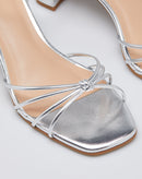 Sandália Salto Retangular com Tiras - Prata