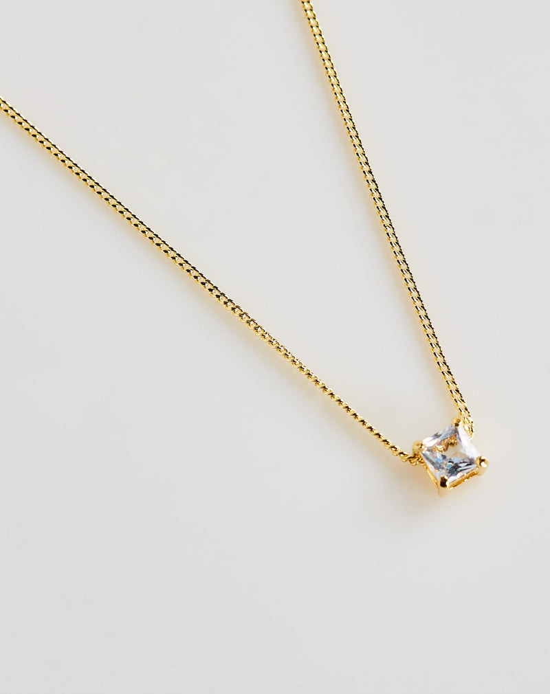 Colar Corrente Folheada Pingente Strass - Dourado