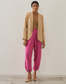 Calça com Regulador na Barra Alfaiataria em Crepe - Rosa