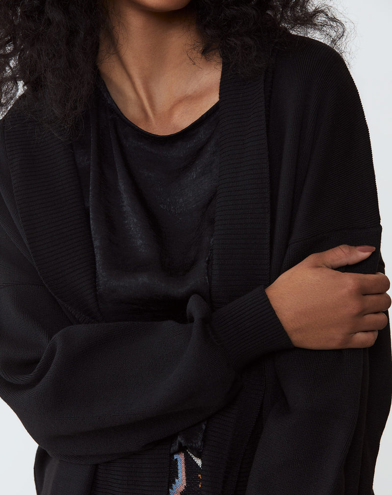 Cardigan Alongado com Manga Longa - Preto