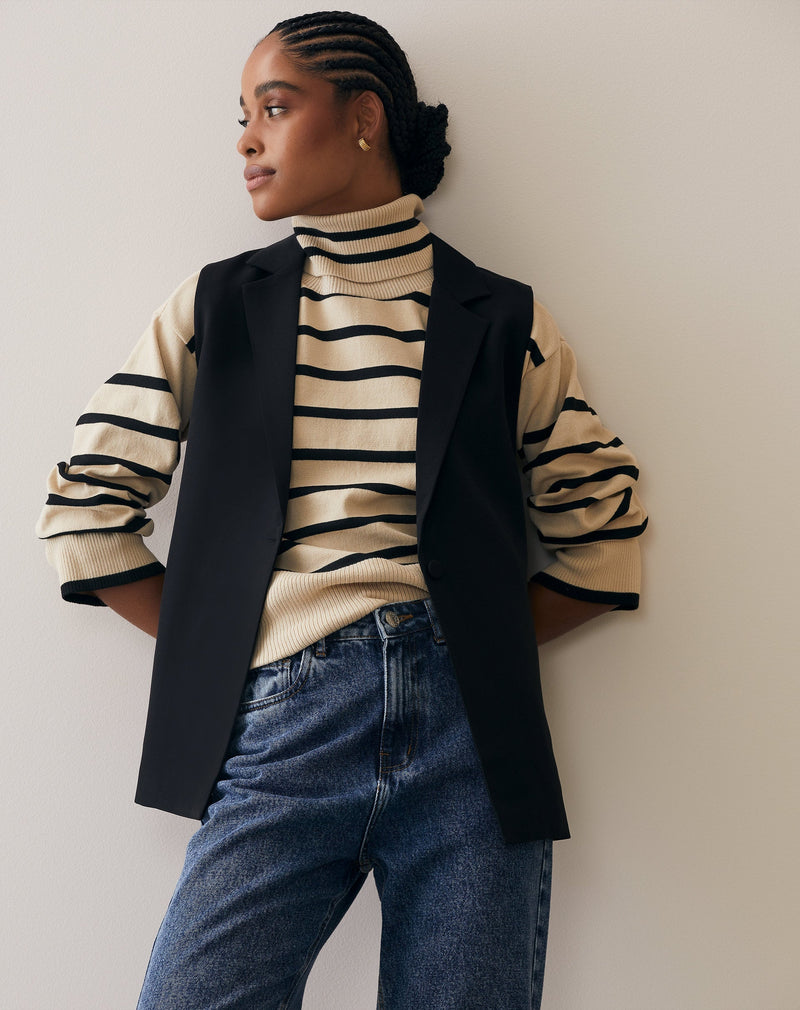 Colete Alfaiataria Abertura Lateral - Preto