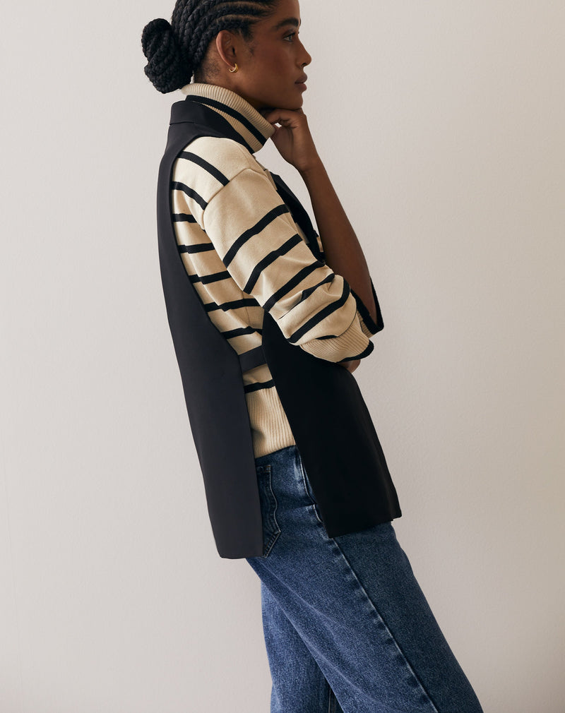 Colete Alfaiataria Abertura Lateral - Preto