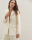 Blazer Reto com Bolso e Lapela - Areia