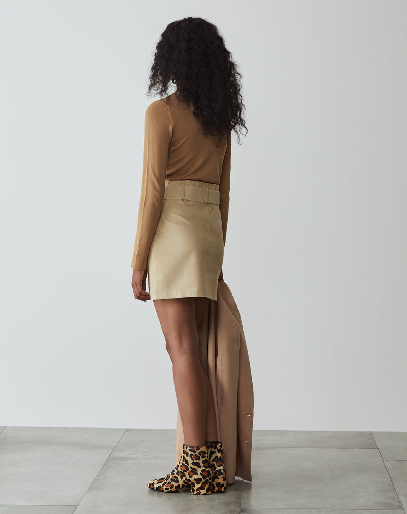 Saia Curta Cotelê com Cinto - Areia