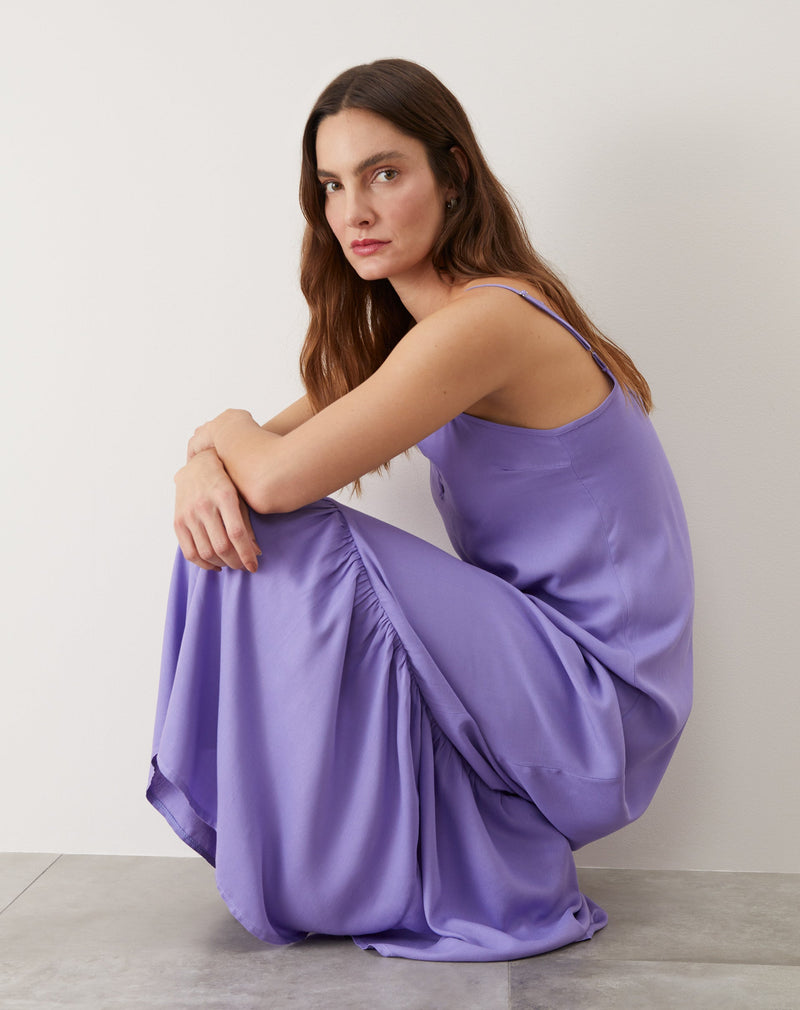 Vestido Longo Regata com Detalhe no Decote - Lilás