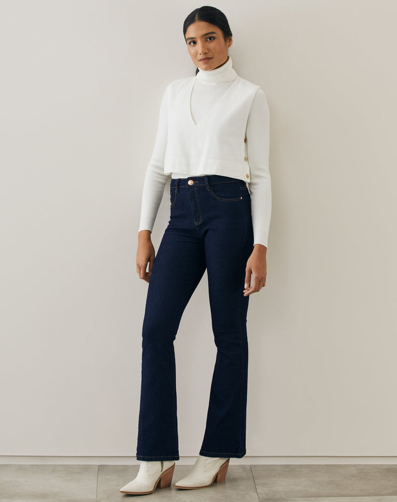 Regata Cropped com Decote "v" e Botões na Lateral - Off-white