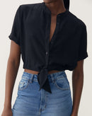 Camisa de Manga Curta e Elástico na Barra - Preto