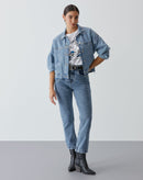 T-shirt Ampla Curta e Estampada - Branco