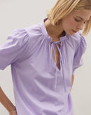 Bata Manga Curta com Decote Profundo - Lilás