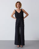 Regata Decote V com Nó na Alça  - Preto