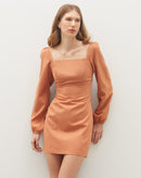 Vestido Curto com Manga Bufante  - Caramelo