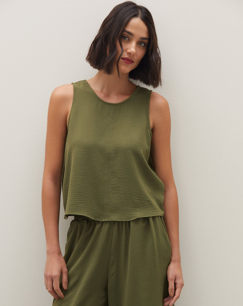 Regata Reta com Botão - Verde Militar