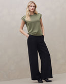 Blusa de Malha com Martingale no Ombro - Verde Militar