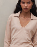 Blusa de Tricot Decote Profundo com Gola - Bege