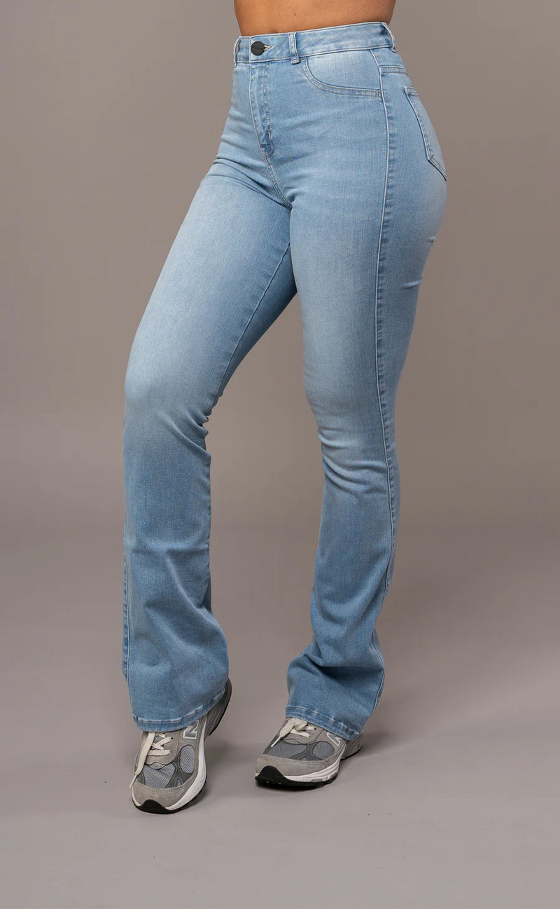 [Pague 2, Leve 3] Calça Jeans Feminina Siena com Cintura Alta em Algodão e Poliéster (Realça e Modela sem Folga!)